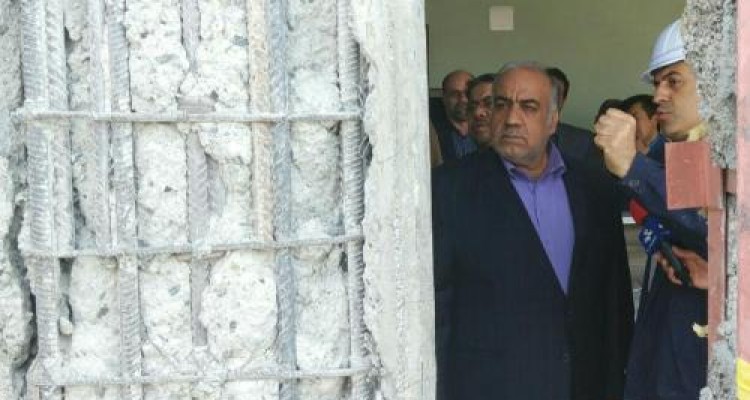 ردپای بی تدبیری و ماسمالی در بازسازی بیمارستان تخریب شده اسلام آبادغرب