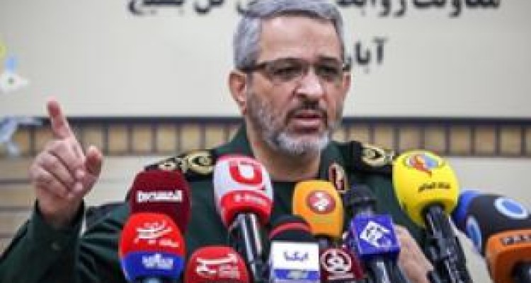 خط مقدم دفاع اقتصادی کارگاه‌ها و کارخانه‌ها هستند/ جامعه وابسته بله‌قربان‌گوی قدرت‌ها خواهد بود