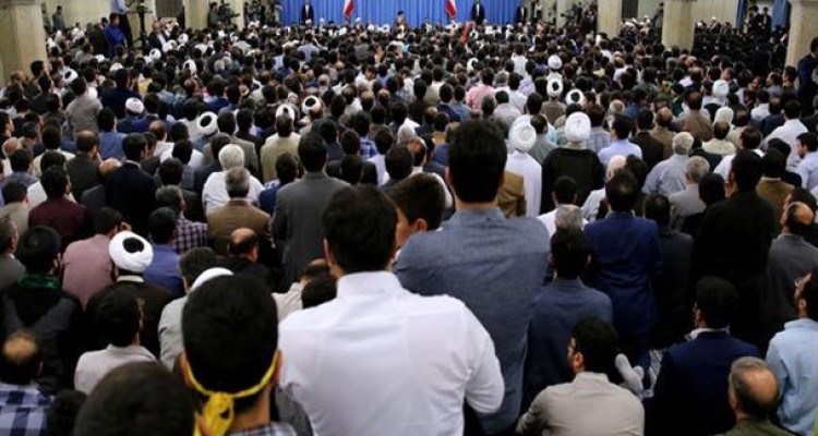 کشورهای اسلامی در اثر تمسک نجستن به قرآن دچار «بیماری ذلت» شده‌اند/ایران با عمل به قرآن مقابل آمریکا ایستاده و پیشرفت کرده است