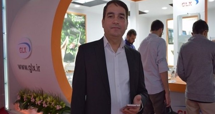 در کشور ما واردات گوشی به‌صرفه‌تر از تولید آن است/ 40 درصد قطعات گوشی جی ال ایکس در خود شرکت ساخته می‌شود/ صادرات جی ال ایکس به 50 کشور دنیا