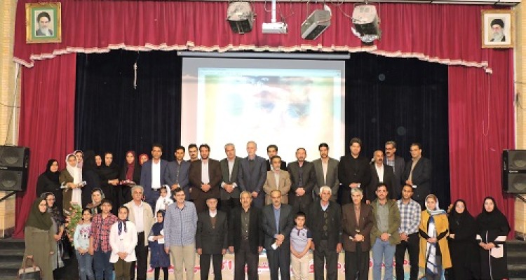 تجلیل از هنرمند برجسته رشته نقاشی اسلام آباد غرب +تصاویر 