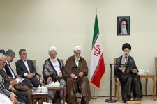 وظیفه مسئولان تقویت روحیه انقلابی در جوانان است/جریان انقلابی نباید در محیط های دانشگاهی تضعیف شود