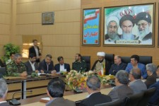 مديران و كاركنان دولت بايد براي رفع مشكلات مردم تلاش كنند/ مسئولان باید در مقابل نقد مردم پاسخگو باشند