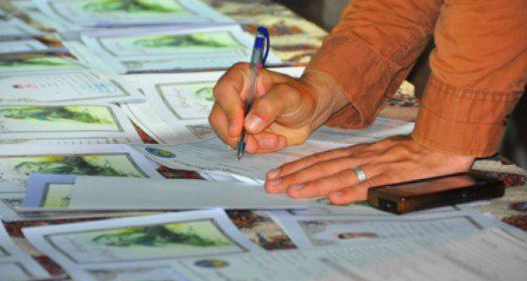 ۳۱۵ یتیم و فرزند محسنین اسلام آبادی چشم انتظار کمک حامیان هستند/ماه مبارک رمضان بهترین فرصت برای دستگیری از ایتام و نیازمندان