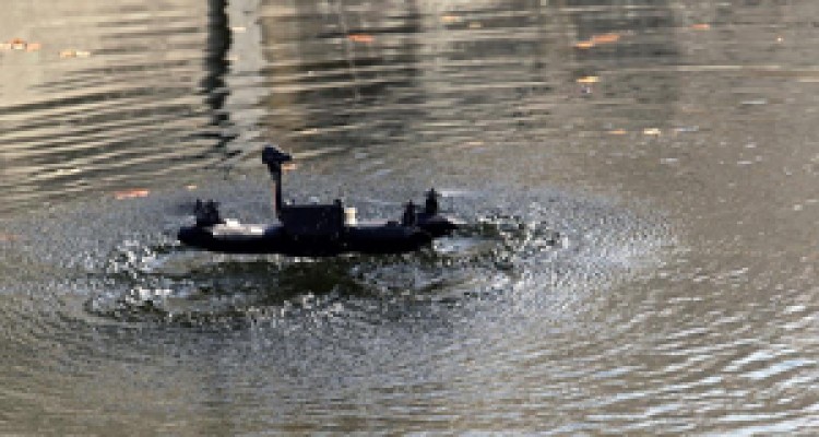 پهپادی با توانایی پرواز از روی آب + فیلم 