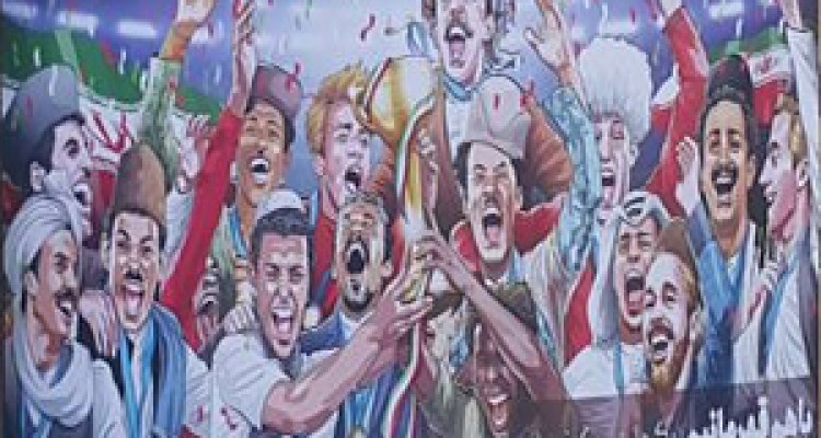 مراحل نصب بزرگترین دیوارنگاره کشور در میدان ولیعصر(عج) + فیلم 