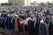 برپایی نماز عید فطر در اسلام آبادغرب+ تصاویر