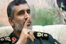 هیچ انسانی در رابطه با گلبول های سفید خون که وظیفه دفاع از بدن را دارد با کسی مذاکره و معامله نمی کند/ برخی یا فهم ندارند یا در جبهه دشمن هستند