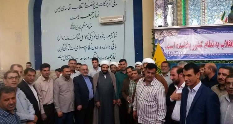 حضور پرشور اعضای شورای نگهبان اسلام آباد غرب در نمازجمعه +تصاویر