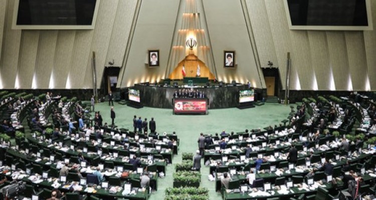  باید بگویند کدام آقازاده، همسر وزیر و فرزندش چه شرکتهایی را ثبت کرده اند/ خودداری ژن های خوب از ثبت نام در سامانه حقوق و مزایای مدیران