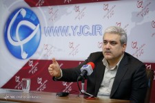 رتبه‌ خوب در کنکور به معنی نخبه بودن نیست/ مردم به پول طرف مقابل خود نگاه می‌کنند نه عقل او/ روی هرکسی دست بگذاریم کلاسش بالا می‌رود 