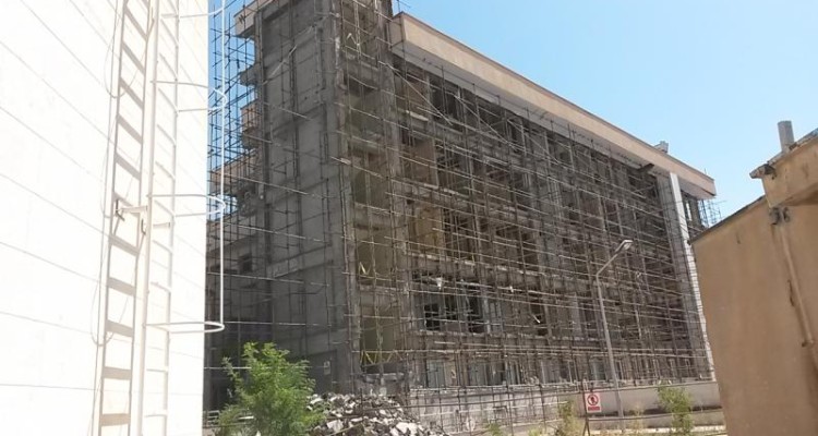 مقاوم‌سازی بیمارستان اسلام‌آبادغرب با توجه به شرایط اقتصادی فعلی