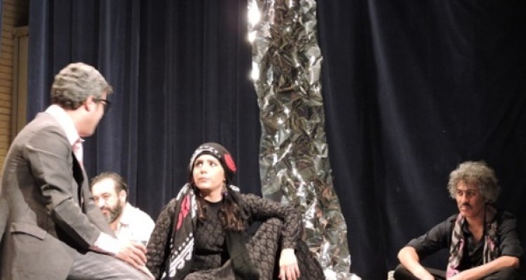 "خاک شرین"، "هشت" و "میراثی برای یک پرستار جنگی"