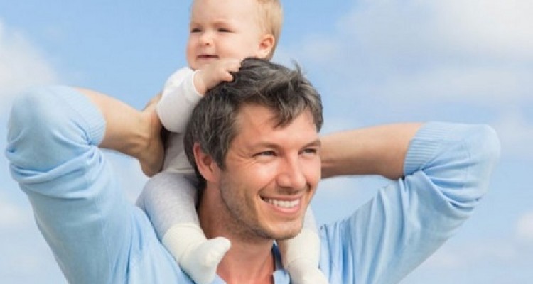 بهترین راه فرزندپروری که از آن بی‌خبر هستیم/ راهکار‌های عملی برای تربیت فرزندان که پدران نیاز دارند 