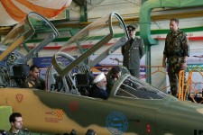 رونمایی از جت جنگنده تمام ایرانی توسط رئیس جمهور + فیلم 