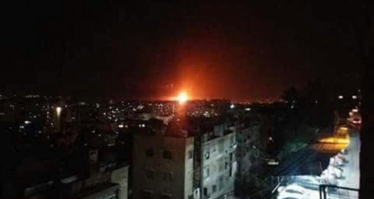 منابع خبری از شنیده شدن صدای انفجار‌های مهیب در پایگاه هوایی «المزه» در غرب دمشق پایتخت سوریه خبر داده‌اند.