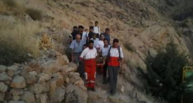 جان باختن یک نفر در سقوط از ارتفاعات طاقبستان