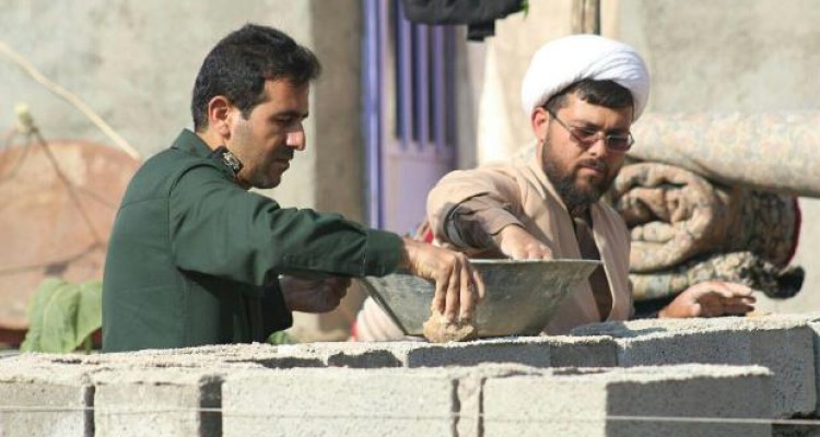 کمک به ساخت خانه محرومین  توسط گروه جهادی شهید محمدی در روستای بریه خانی گهواره +تصاویر