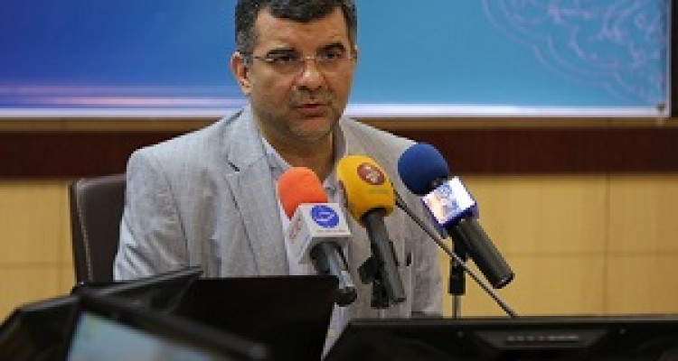 صادرات داروهای داخلی متوقف نشده است/ وزارت بهداشت به دانشجویان انتقالی هیچ یارانه‌ای نمی‌دهد/ استعفای‌ رئیس سازمان غذا و دارو بی اساس است 