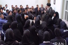 بیانات رهبر انقلاب درباره حضور با ارزش بانوان محجبه در میدان‌های ورزشی +فیلم 