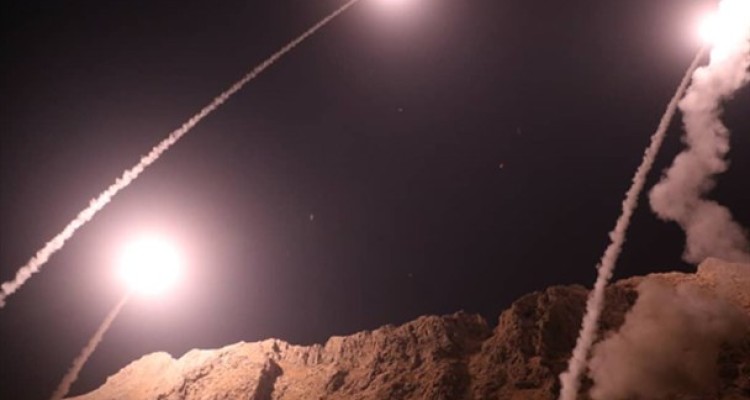 حمله موشکی سپاه به مقر جنایتکاران تروریستی اهواز+تصاویر