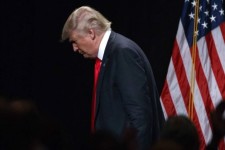 شکست زودهنگام برنامه ترامپ برای "صفر شدن صادرات نفت ایران"/ یک "بلوف سیاسی" که نگرفت