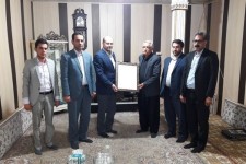 دیدار مسئولین شهرستان با پیشکسوت هوره اسلام آباد غرب+عکس