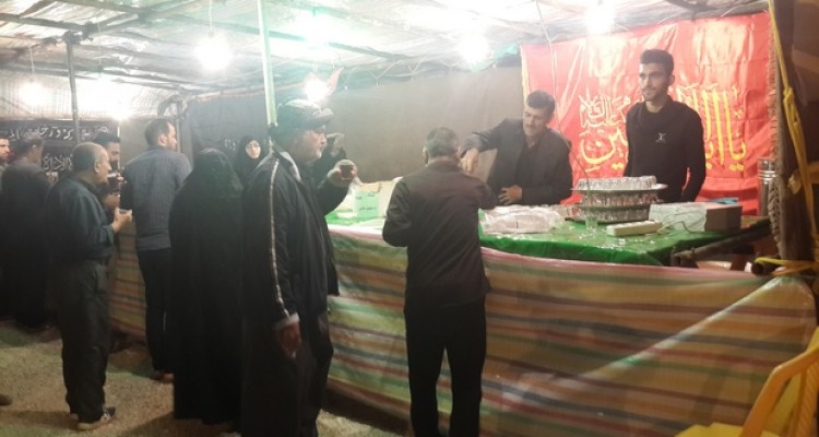 تصاویری از خدمت رسانی به زوار اربعین حسینی در موکب های اسلام آبادغرب