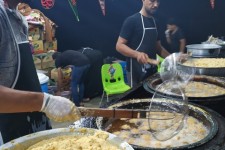 تصاویری از خدمت رسانی موکب های عراقی به زوار ایرانی اربعین حسینی 