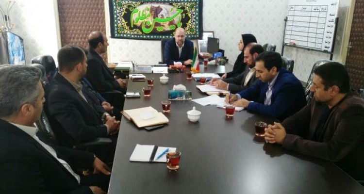 جلسه پسماند شهری باحضور فرماندار اسلام آبادغرب برگزار شد 