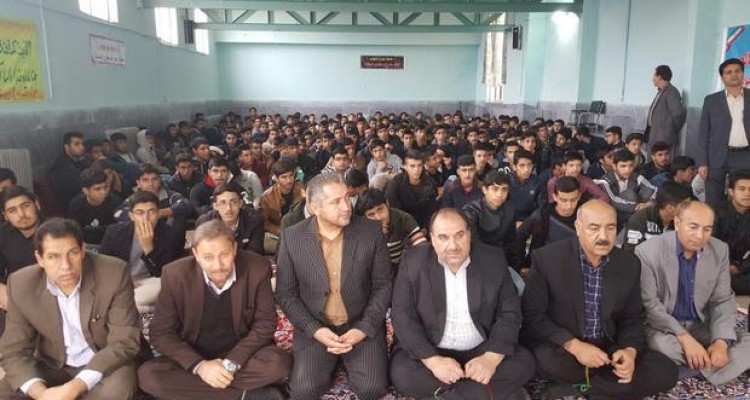 اجرای برنامه های هفته پدافند غیرعامل در مدارس شهرستان اسلام آبادغرب