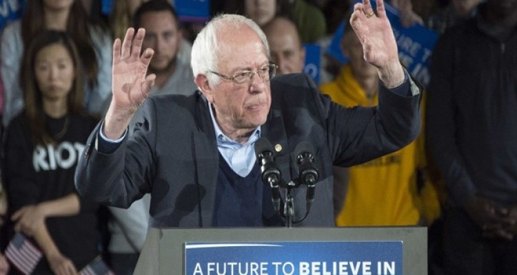 سندرز ترامپ را تهدید کرد/ پلوسی: اخراج سشنز اقدامی رسوا بود