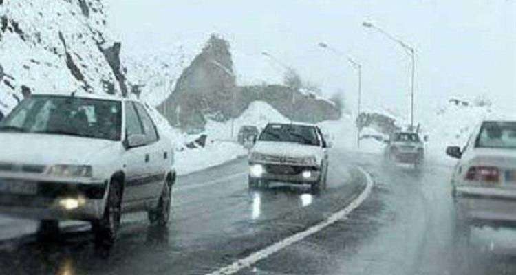 بارندگی در محورهای چندین استان/ ترافیک سنگین و نیمه‌سنگین در ورودی‌های پایتخت