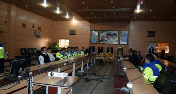 تجلیل از پرسنل فوریتهای پزشکی اسلام آبادغرب 