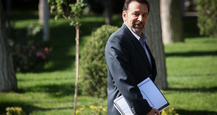 حمایت دولت از پیام رسان‌های داخلی/ طلاگرام و هاتگرام فیلتر نیستند 