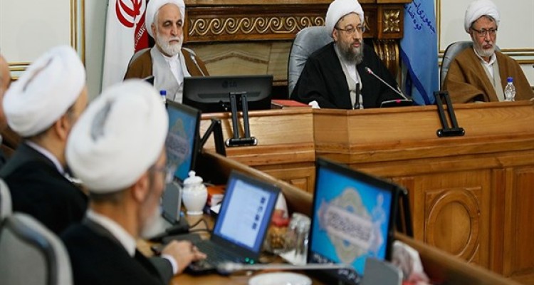 اخلالگران اقتصادی پنبه‌ها را از گوش بیرون بیاورند و چشمهایشان را باز کنند؛ فردا نمی‌توانند عذر بیاورند که ما قصدمان مقابله نبوده است