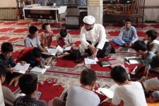 بیش از ۲۰۰ مددجو عضو کانون دائم کمیته امداد اسلام آبادغرب هستند