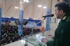 دشمن در فتنه88 خواص بی بصیرت را به استخدام خود در آورده بود/مسئولین به فکر سفره خالی مردم باشند