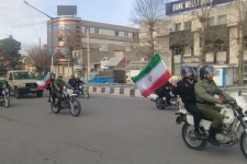 رژه موتور سواران نیرو های مسلح به مناسبت آغاز دهه مبارک فجر در اسلام آبادغرب+تصاویر