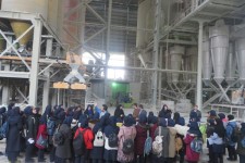 بازدید دانش آموزان اسلام آبادغرب از کارخانه کاشی کاژه+تصاویر