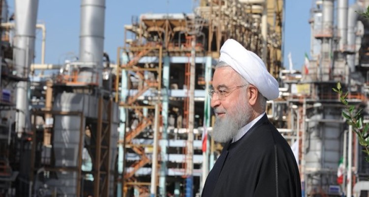 سپاه رقیب بخش خصوصی یا جاده صاف کن حوزه های سخت اقتصادی/ چه کسی از سپاه برای همیاری سازندگی کشور استمداد طلبید؟