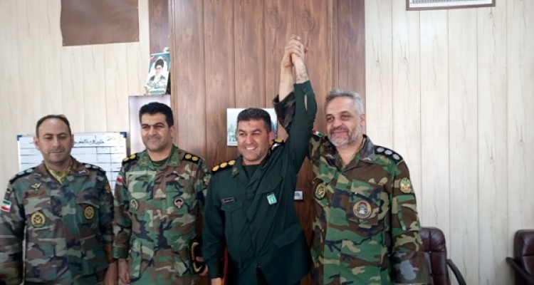 ارتش تمام قد در کنار سپاه است