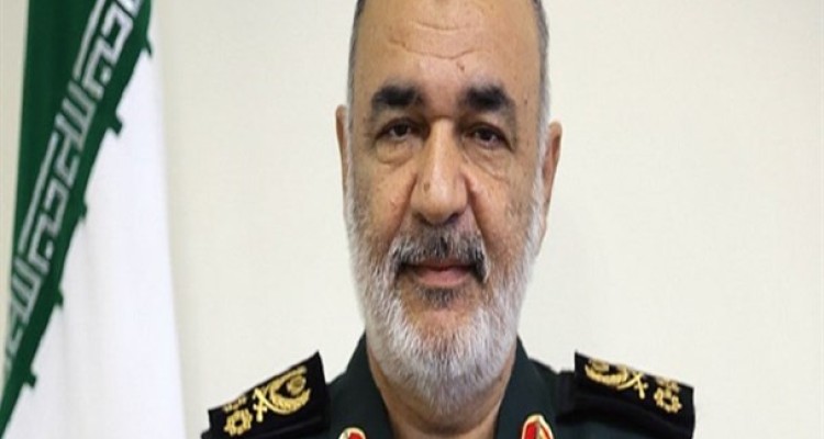 آمریکا قدرت و جرات آغاز جنگ علیه ایران را ندارد/اعزام ناو به منطقه جنگ روانی است