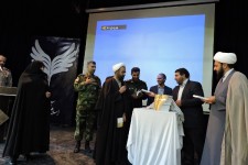 رونمایی از کتاب ابوذر دژ استقامت و ایثار در اسلام آبادغرب+تصاویر