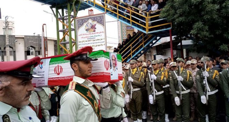 تشییع باشکوه شهید کوروش حاجیمرادی در اسلام آبادغرب+تصاویر