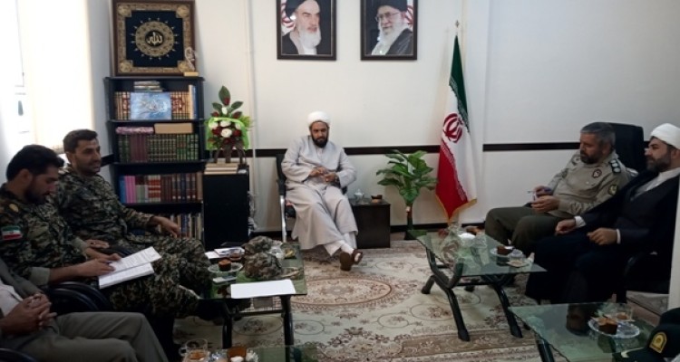 جلسه هماهنگی قرارگاه امام حسین(ع) اسلام آبادغرب با ادارات و یگان های نظامی و انتظامی شهرستان