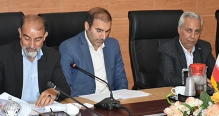 بررسي مشكلات تسهيلات 15 پروژه اشتغالزا در اسلام آبادغرب