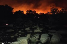 مهار آتش سوزی ارتفاعات منطقه دیزگران اسلام آبادغرب+تصاویر