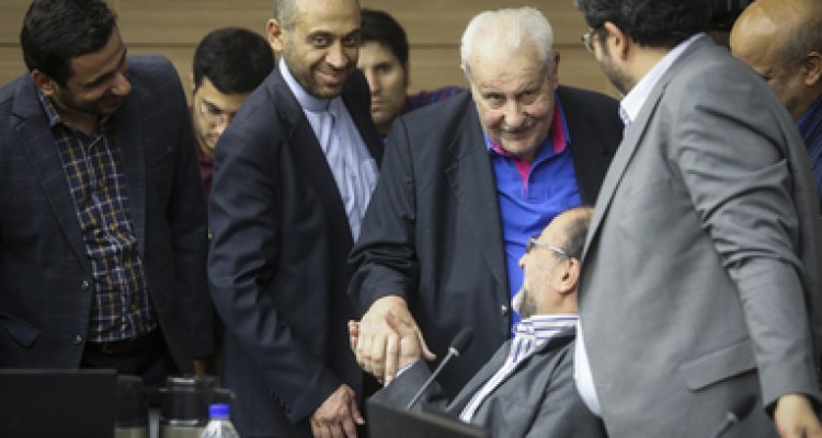  همایش آمریکا و جنایت‌های قرن