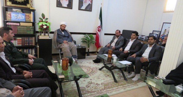 مسئله عفاف و حجاب از ضروریات دین ماست/دست های پشت پرده در حال قبح زدایی از حجاب هستند